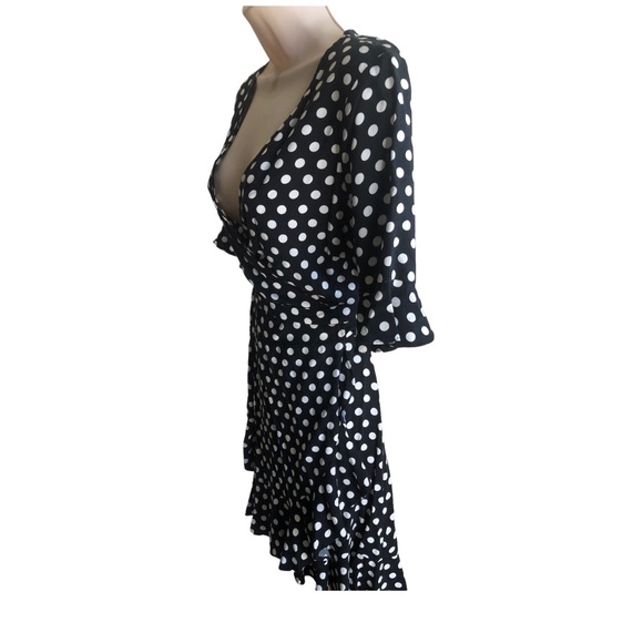 Elodie Wrap Dress - Picture 2 of 6